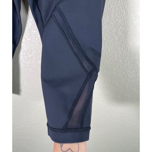 Lululemon Women's Cool To Street Crop Black - Picture 7 of 11